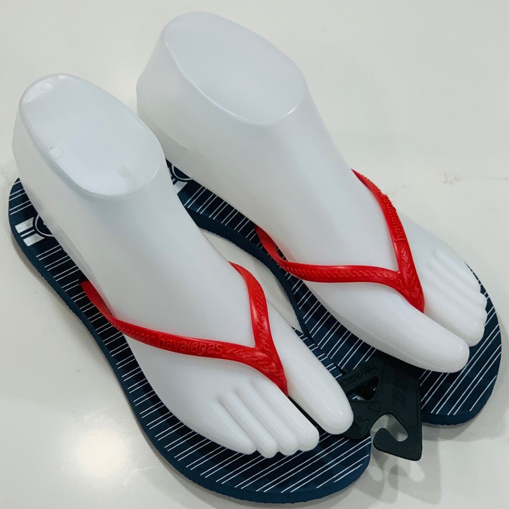Havaianas Navy Blue/Red strap NWT